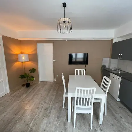 Moderne Sur Proche De La Et Nausicaa